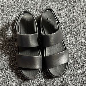 Skechers foam sandals